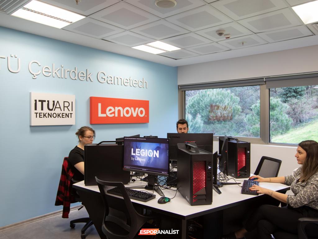 İTÜ ARI Teknokent'te Lenovo ile Yeni Yazılım Laboratuvarı Açıldı