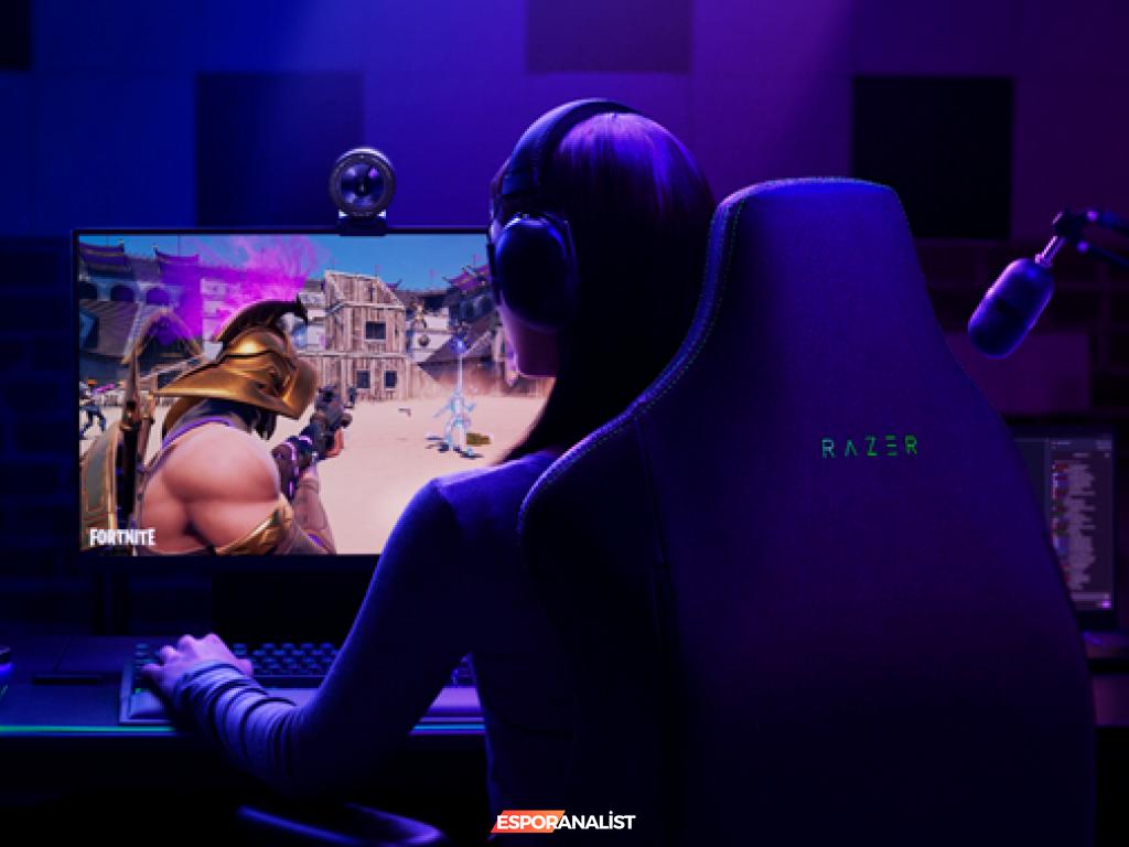 Razer Kiyo Pro: Düşük Işıkta Bile Parlayan USB Kamerası