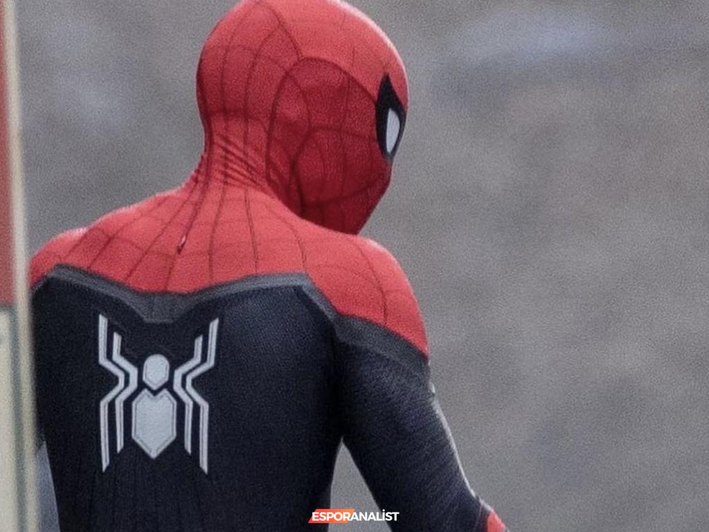 Spider-Man: No Way Home'da Yeni Kostüm ve Heyecan Verici Gelişmeler
