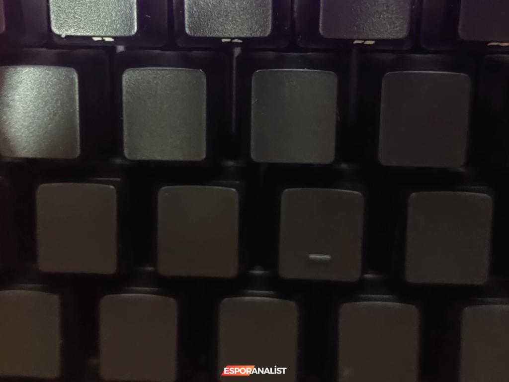 Razer Phantom Keycap Upgrade Set: Işıltılı Tuş Takımının Büyüsü