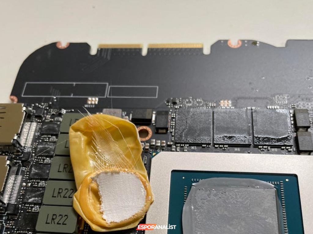 RTX 3090 Ekran Kartında Kullanılmış Eldiven Şoku: Nvidia'dan Garanti Yenileme!