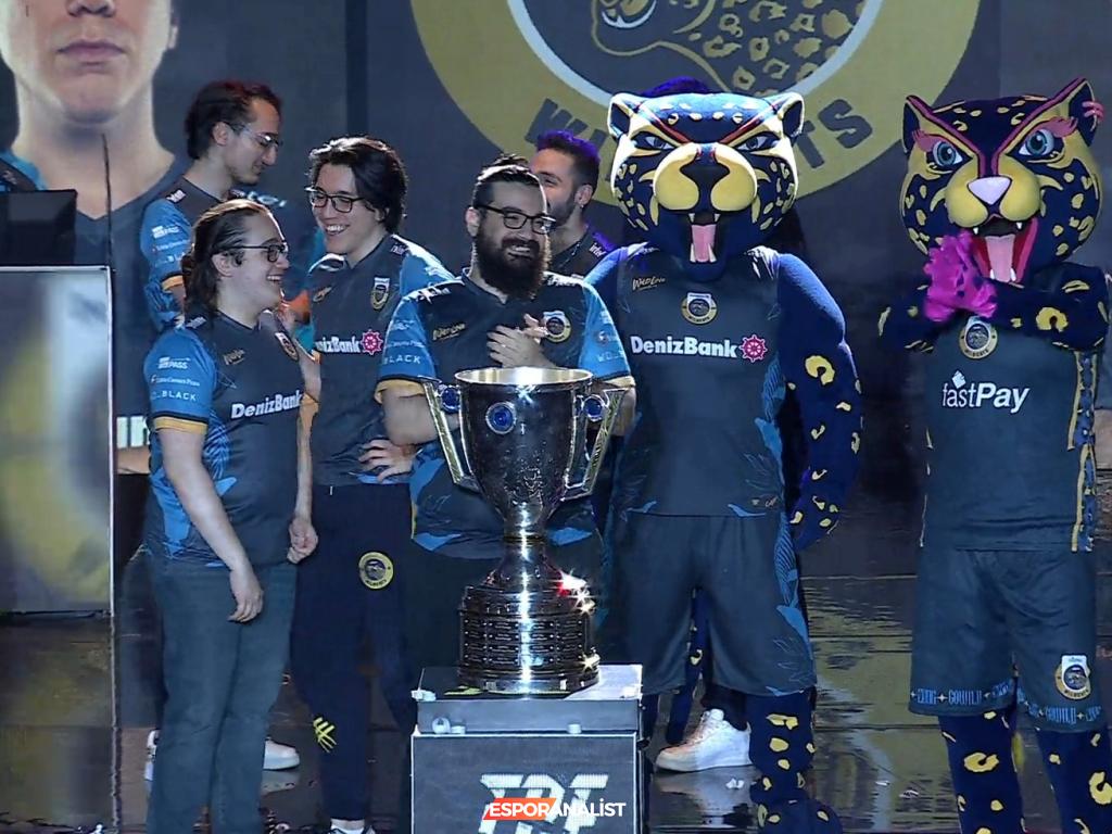 İzmir'de Türkiye Büyük Finali: Wildcats Şampiyonluğa Ulaştı!