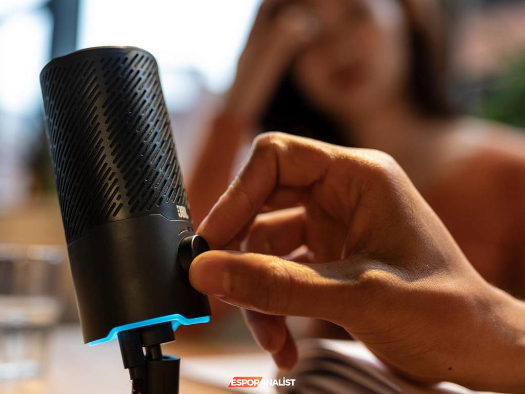 JBL Quantum Stream İncelemesi: Oyuncular İçin İnovatif Mikrofon Çözümü