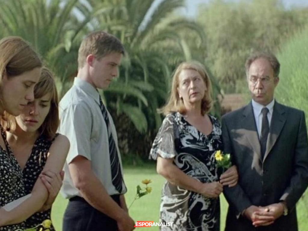 Yorgos Lanthimos'un Poor Things: Bir Sinematografik Şölenin Kapılarını Aralıyor