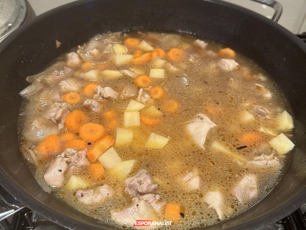 Persona Oyunlarından İlhamla: Yanmış Ekmek ve Japon Köri Tarifi