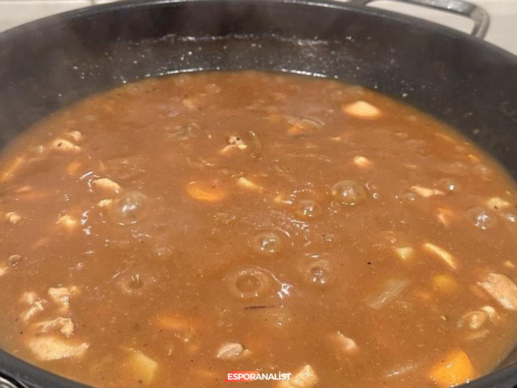 Persona Oyunlarından İlhamla: Yanmış Ekmek ve Japon Köri Tarifi