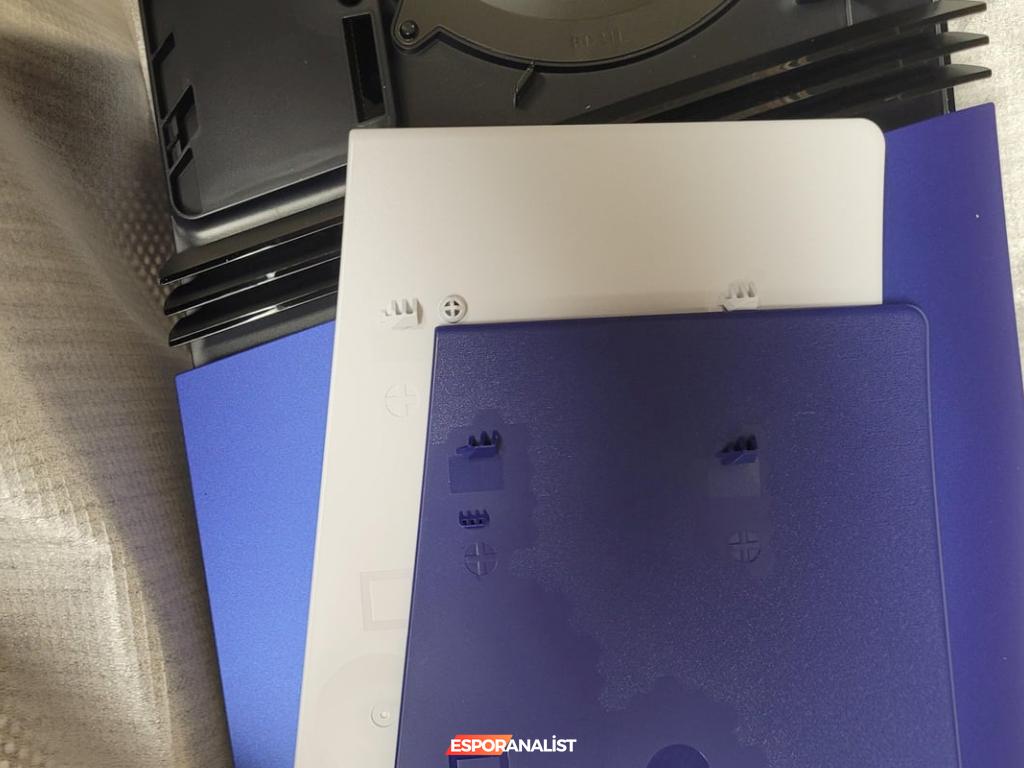 PlayStation 5 Pro ile Kapak Devrimi: Eski Kapaklarınız Artık Geçersiz!