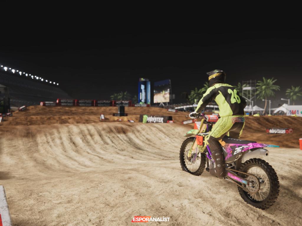 Supercross 25: Motosiklet Yarış Oyunlarında Yeni Bir Dönem Başlıyor