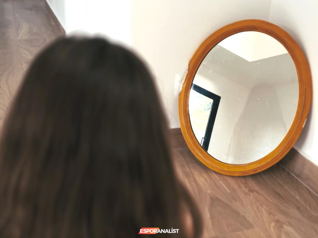 The Empty House: Demans Temalı Interaktif Filmin Derinliklerine Yolculuk