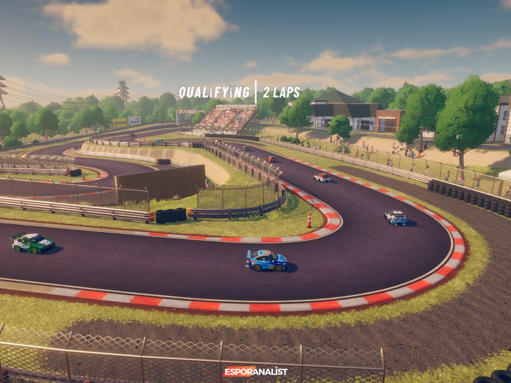 iRacing Arcade: Beklentileri Karşılayamayan Yarış Simülasyonu